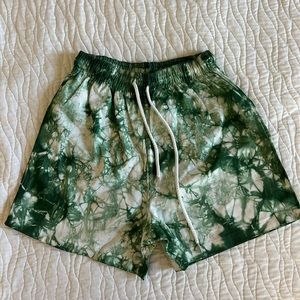 Pretty little things shorts